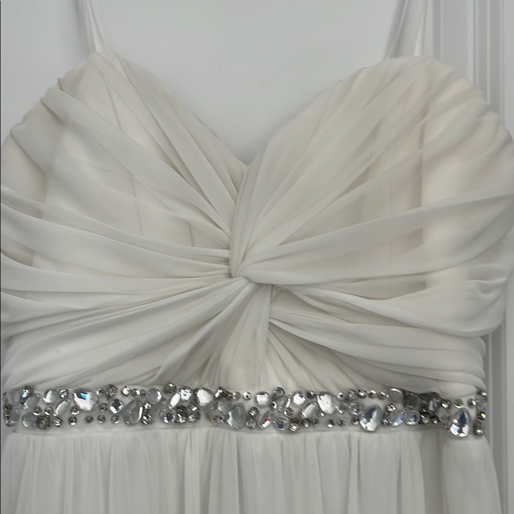 City Triangles Cream Sequin Ruched Gown - Picture 4 of 12